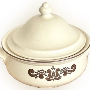 PFALTZGRAFF 2 Quart Casserole Dish